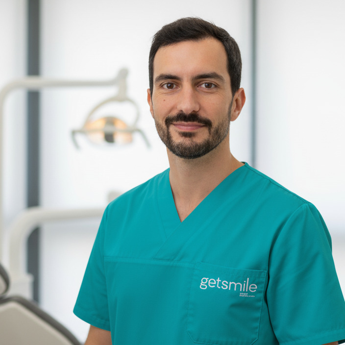 Dr. Rodolfo Romão